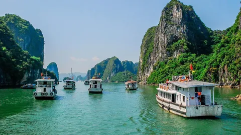 Đề xuất thu phí tham quan vịnh Hạ Long lên đến 600.000 đồng