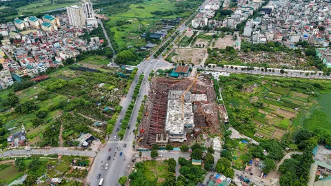 Hà Nội: Toàn cảnh dự án chung cư tại Q. Long Biên khiến đường Cổ Linh “biến dạng”