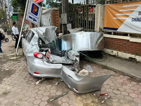 Tai nạn từ những cuộn thép rơi khỏi xe đầu kéo: Bao giờ mới có chế tài xử lý dứt điểm?