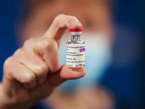 Chuyên gia nói gì về thông tin vaccine Covid-19 AstraZeneca gây đông máu?