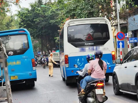 Hà Nội: Đề xuất hạn chế ô tô vào phố cổ để tránh ùn tắc