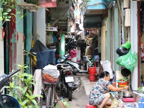 TP. HCM: Cuộc sống tù túng trong những căn nhà “tin hin” giữa quận nhà giàu