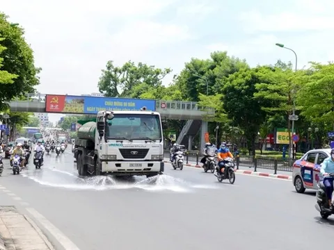 Bộ trưởng Bộ Tài nguyên và Môi trường: Đề xuất biện pháp rửa đường và phun sương vào sáng sớm để giảm ô nhiễm