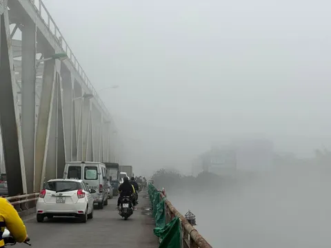 Nguyên nhân Hà Nội nằm trong tốp đầu thành phố ô nhiễm không khí từ góc nhìn báo chí quốc tế